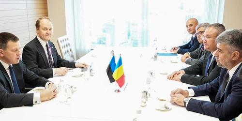 Nicolae Ciuca si Marcel Ciolacu la intrevederea cu Juri Ratas FOTO gov jfif