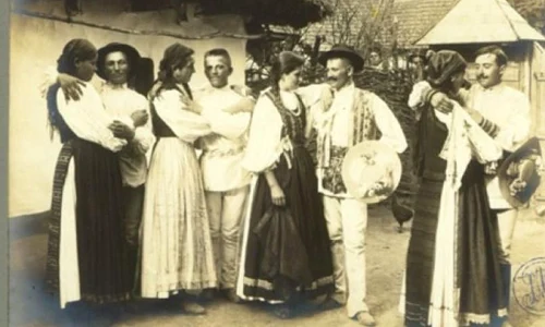 Viaţa conjugală a românilor din trecut  Cât timp ţinea dragostea într un cuplu când fetele se căsătoreau de la 12 ani jpeg