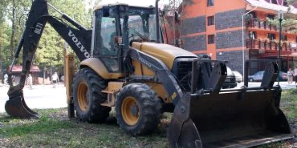 Satu Mare:  Utilaje furate din străinătate depistate în localitatea Vama