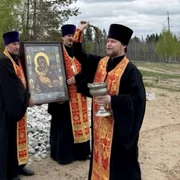 Preoți ruși au mers cu icoana Maicii Domnului pe străzi și au sfințit orașul împotriva dronelor ucrainene FOTO Telegram