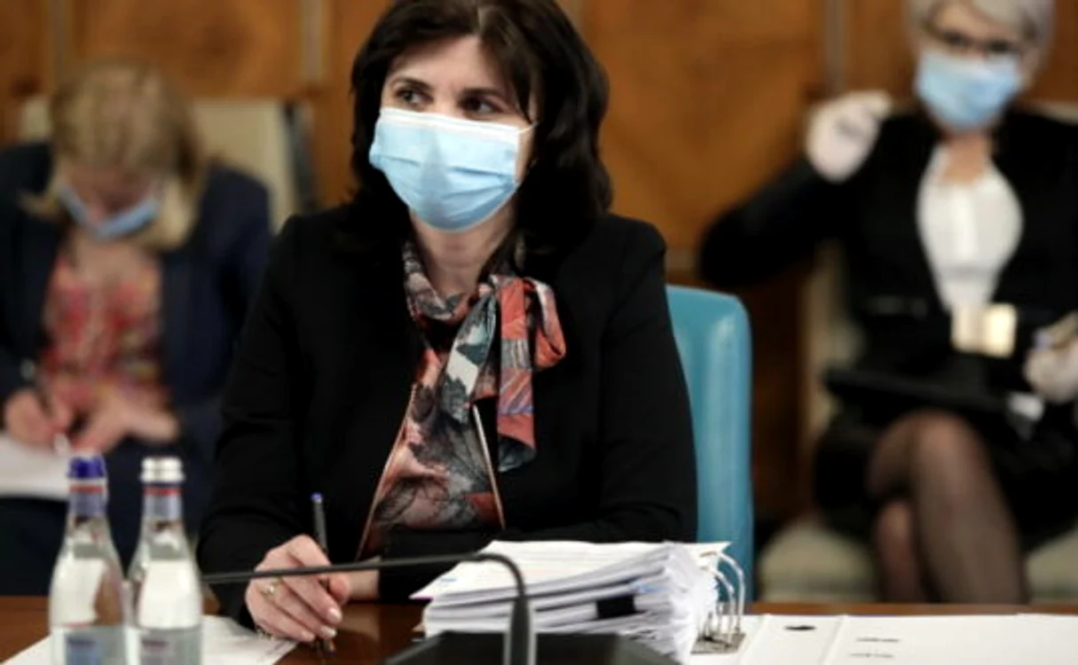 Monica Anisie, ministrul Educației