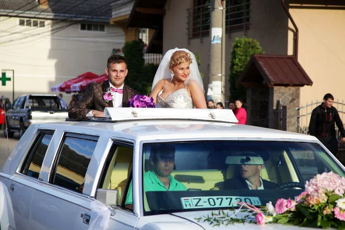 Cornelia şi Lupu Rednic au fost naşi la o nuntă cu 1.000 de invitaţi.