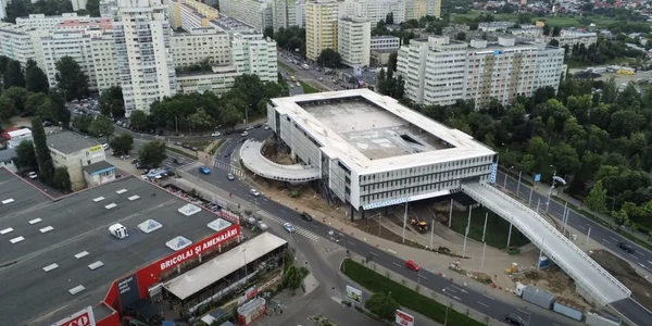 park and ride cora pantelimon foto captura video youtube / Alberto Costea