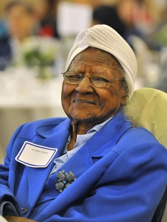 
    Jeralean Talley, decana de vârstă a omenirii a murit la 116 ani, în casa ei din orașul Detroit.foto: thedetroitnews.ro  
