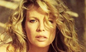 Aşa arăta Kim Basinger în tinereţe  jpeg