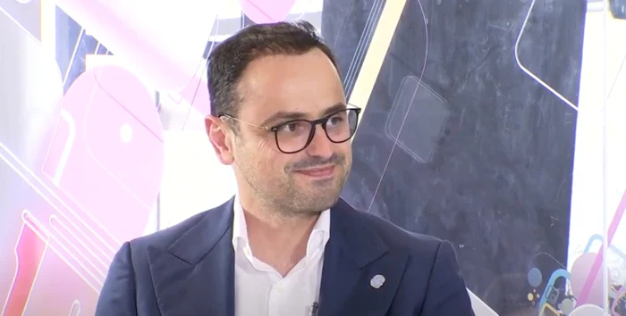 Remus Mihalcea: După cum am observat cu toţii, în ultima vreme v-aţi concentrat pe două lucruri: să amendaţi medici Foto: Facebook