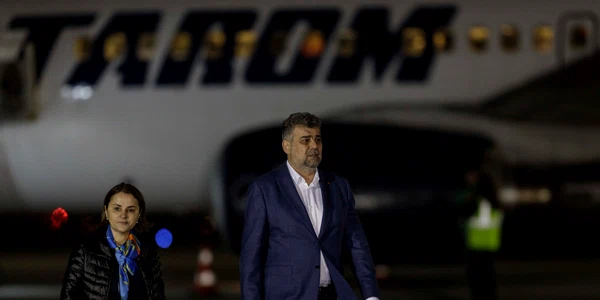Românii evacuați din Gaza au ajuns la București însoțiți de premierul Marcel Ciolacu şi ministrul Afacerilor Externe, Luminiţa Odobescu FOTO Inquam Photos Octav Ganea (6) jpg