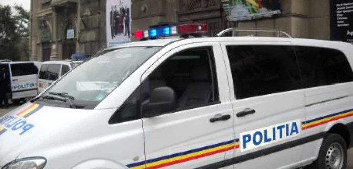 Polițiștii l-au reținut pe agresor