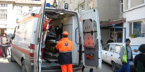 Bărbatul a fost transportat la spital. Foto: Arhivă