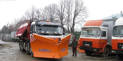 Utilajele deszăpezire au intrat în revizie tehnică