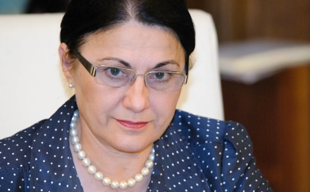
    Ecaterina Andronescu (70 de ani) este propusă la Ministerul Educaţiei, conform deciziei luate marţi de conducerea PSDFOTO: adevarul.ro  