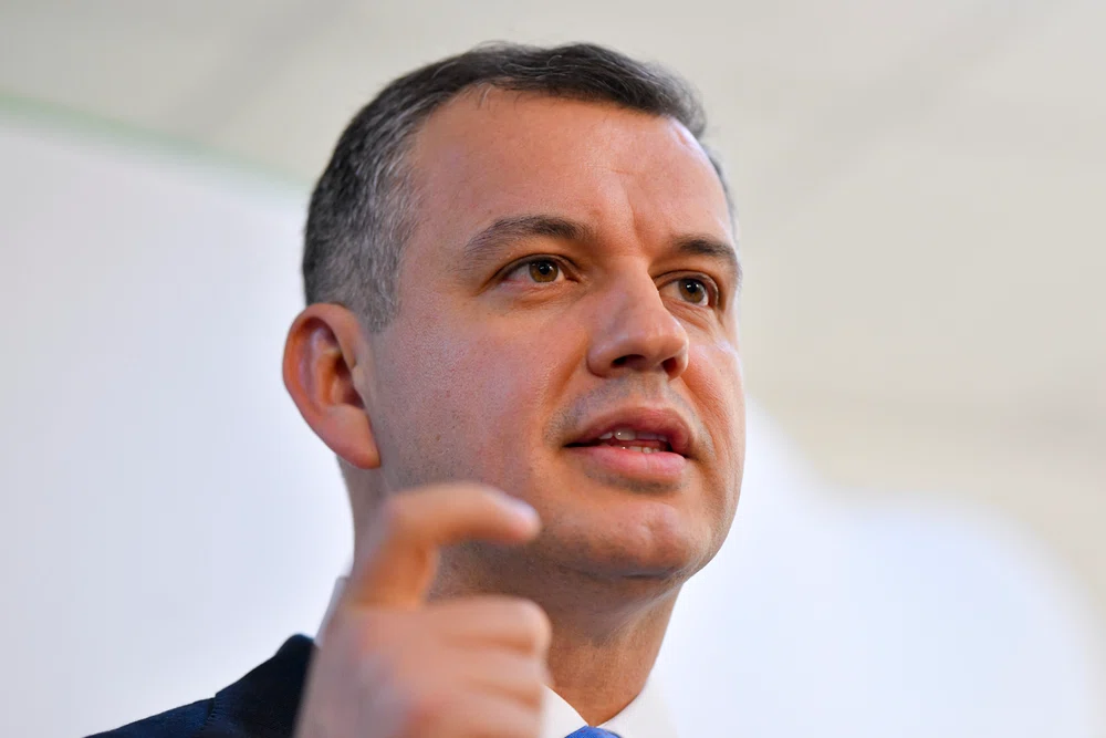 „Guvernul din pădure”. Cum răspunde Eugen Tomac speculațiilor privind lista de miniștri și implicarea serviciilor