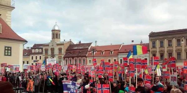 Sute de persoane au cerut norvegienilor să ne dea copiii înapo
