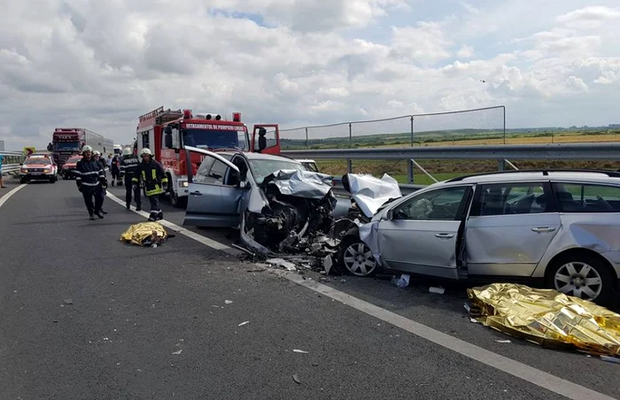 Accidentul de pe drumul de legătură dintre A 1 şi A 6 a avut loc în iulie 2016 FOTO debanat.ro