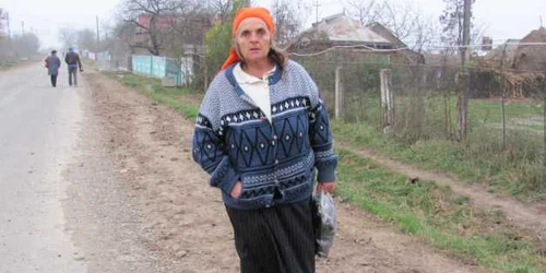 Elena, mama fetei spune că a dus copila la spital ca să nu moară acasă