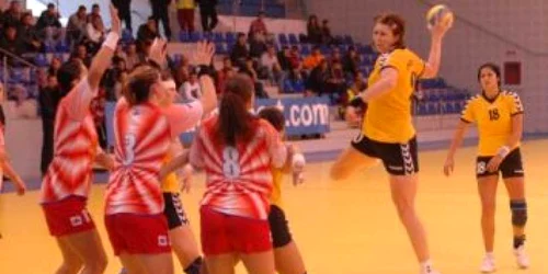 Reşiţa: Universitatea Reşiţa a învins una din echipele cu pretenţii în Liga Naţională (GALERIE FOTO)