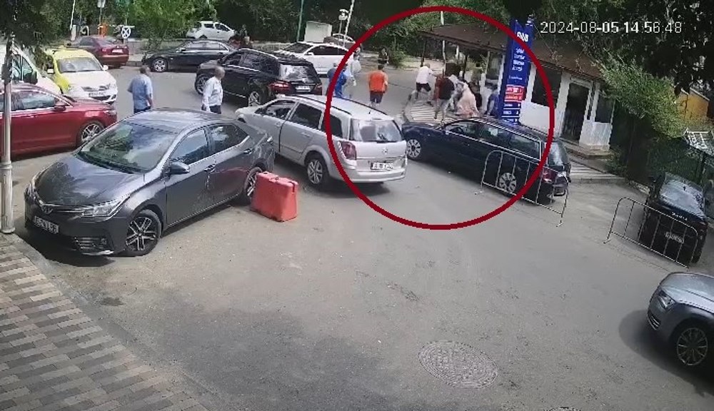 Membrii clanului Fabian, implicați într-o bătaie cruntă în curtea Spitalului Universitar. Anunțul Poliției VIDEO