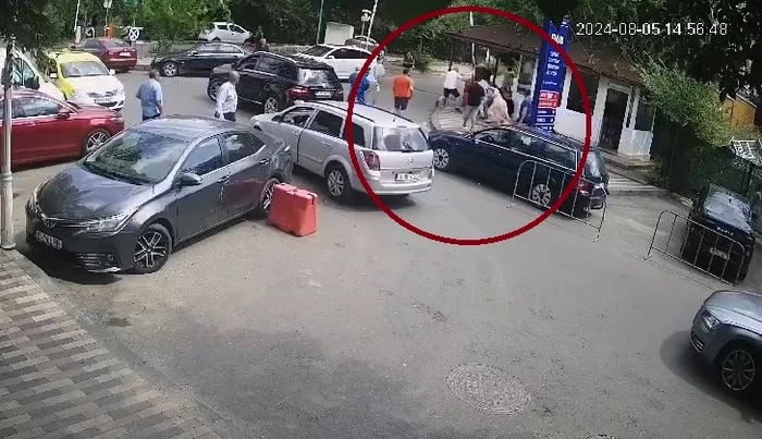 Clanul Fabian, bătaie în curtea Spitalului Universitar. FOTO amator