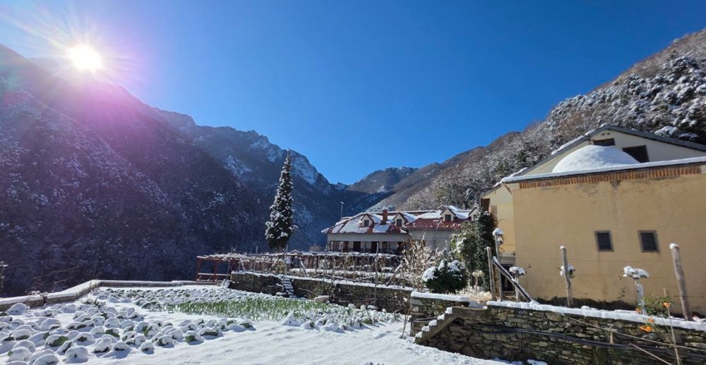 Românii, pe primul loc în topul pelerinilor la Muntele Athos. „A fi cu Dumnezeu nu înseamnă să faci de nota 5 sau 7”
