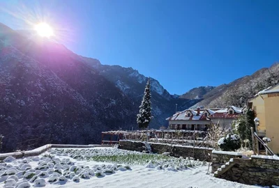 muntele athos acoperit de zapada FOTO: FB/ Trinitas TV