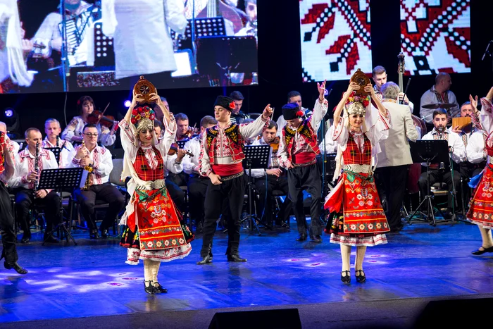 Ansamblul folcloric Crişana a fost "reînfiinţat" Foto: arhiva Bihoreanul