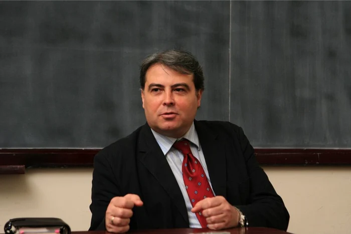 Adrian Cioroianu