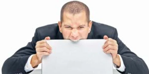 Angajaţii sunt stresaţi de numărul mare de mesaje primite zilnic 