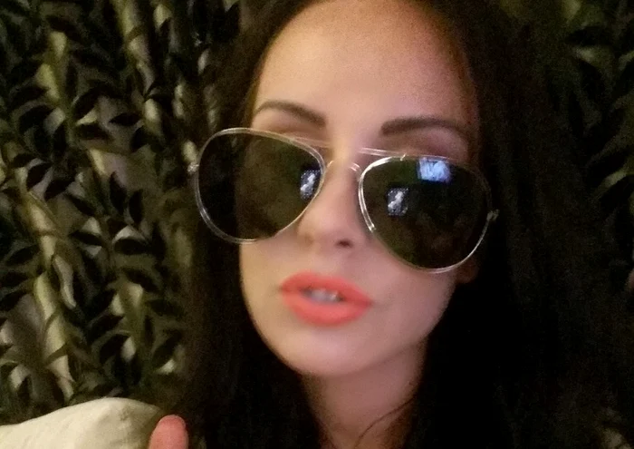 A făcut un sutien și o rochie din părul pubian donat de alte persoaneFoto Twitter