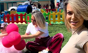 Andreea Antonescu trage spre America!  Artista va pleca din nou din țară pe 17 septembrie   “Venice va începe în curând grădinița și este înnebunită după tot ce se întâmplă acolo pentru că avem Universal Studios, Disneyland…”