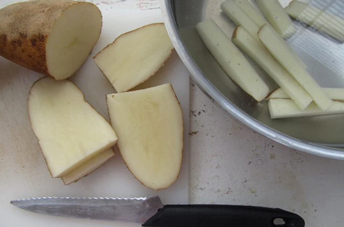 Poti să previi înegrirea cartofilor. / Foto: Click.