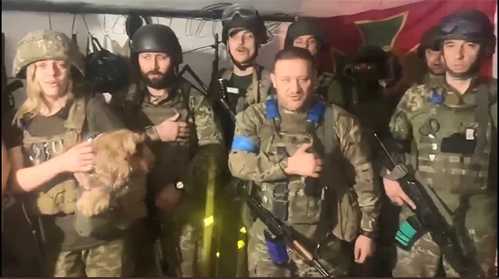 În Azovstal rămân puşcaşii marini ucraineni şi luptătorii din detaşamentul Azov