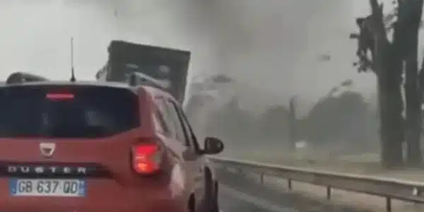 GIF tornada Franța