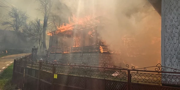Incendiu Rucăreni ISU Vrancea (5) jpeg