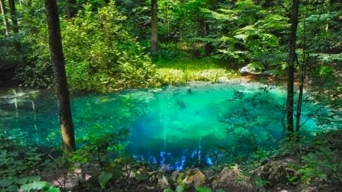 Povestea lacului Ochiul Beiului / foto: Pinterest