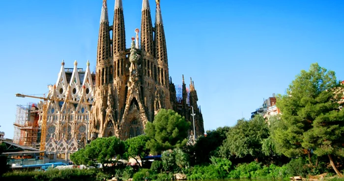 Lucrările continuă în cadrul construcţiei impunătoare, Sagrada Familia, din Barcelona