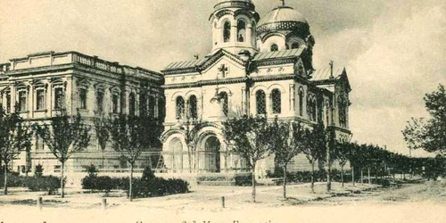 Capela Sf. Împăraţi Constantin şi Elena a gimnaziului nr. 2 de băieţi la înc. sec.XX