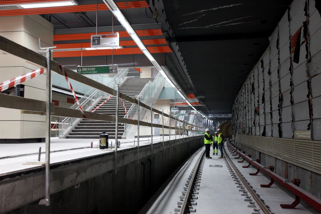 Stațiile de pe magistrala 5 de metrou sunt aprope gata, mai este de lucru doar la finisajeFoto: Florin Suler