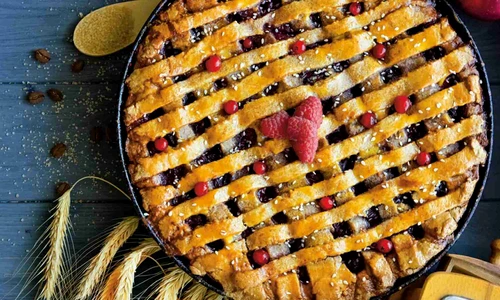 tarta cu fructe de padure jpg