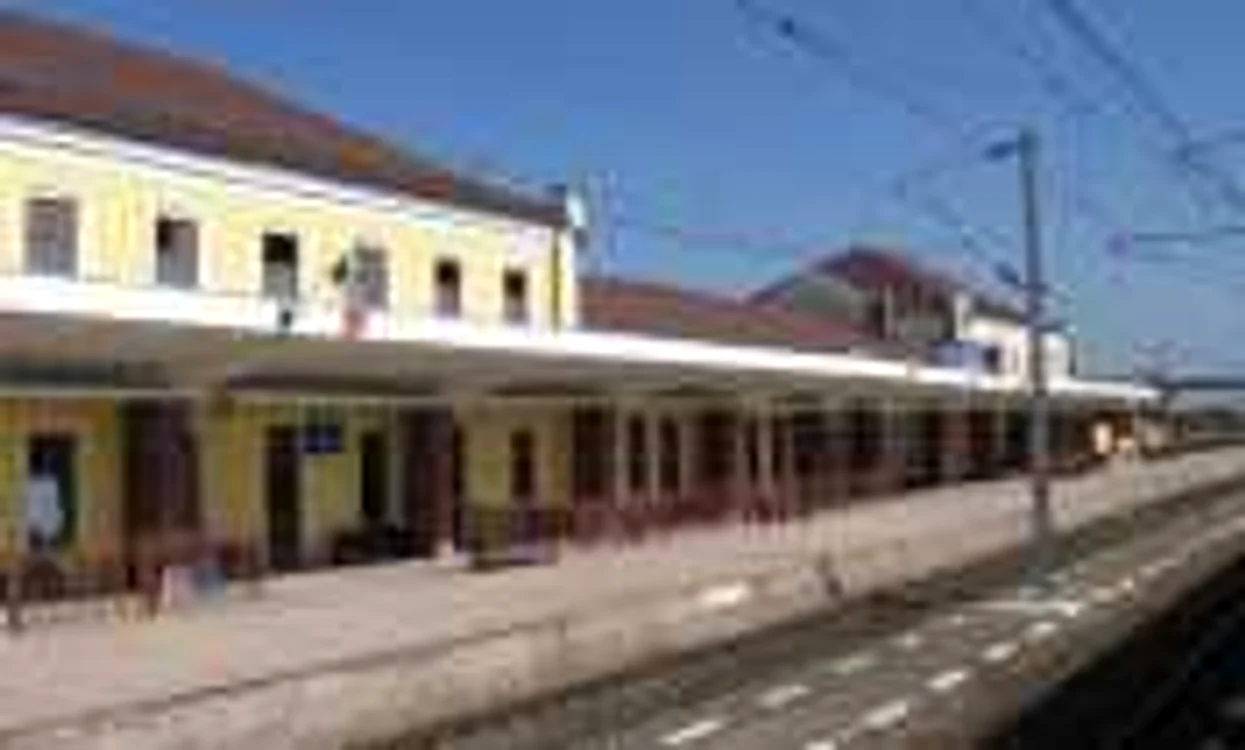 Staţia CFR Alba Iulia