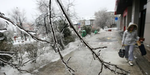 Freezing rain - ploaie inghetata - gheata - polei - vremea - meteo FOTO Sever Gheorghe  