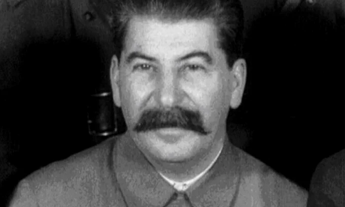 Nepotul lui Stalin acuză Arhivele ruse de fals în documente jpeg
