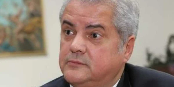 Adrian Năstase, trimis în judecată de DNA pentru dare de mită