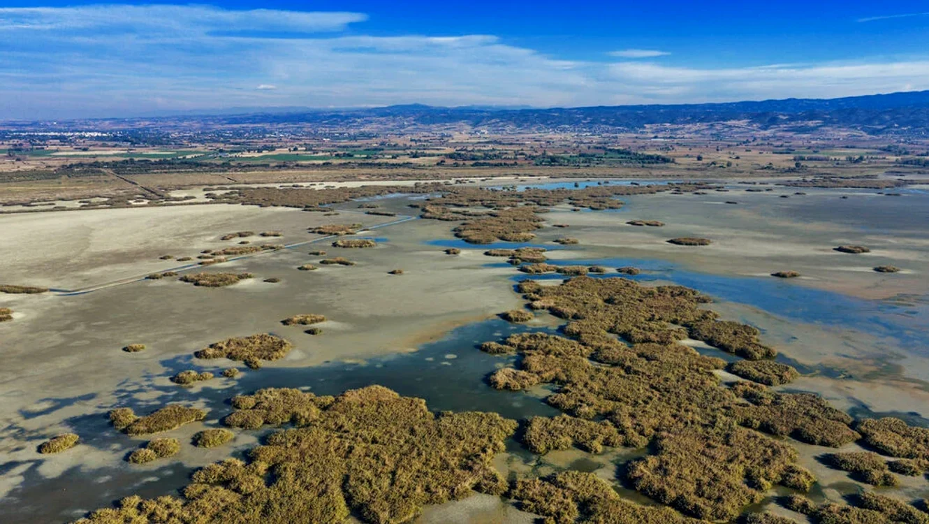 Lacul care a pierdut peste 90% din suprafață în doar un deceniu.