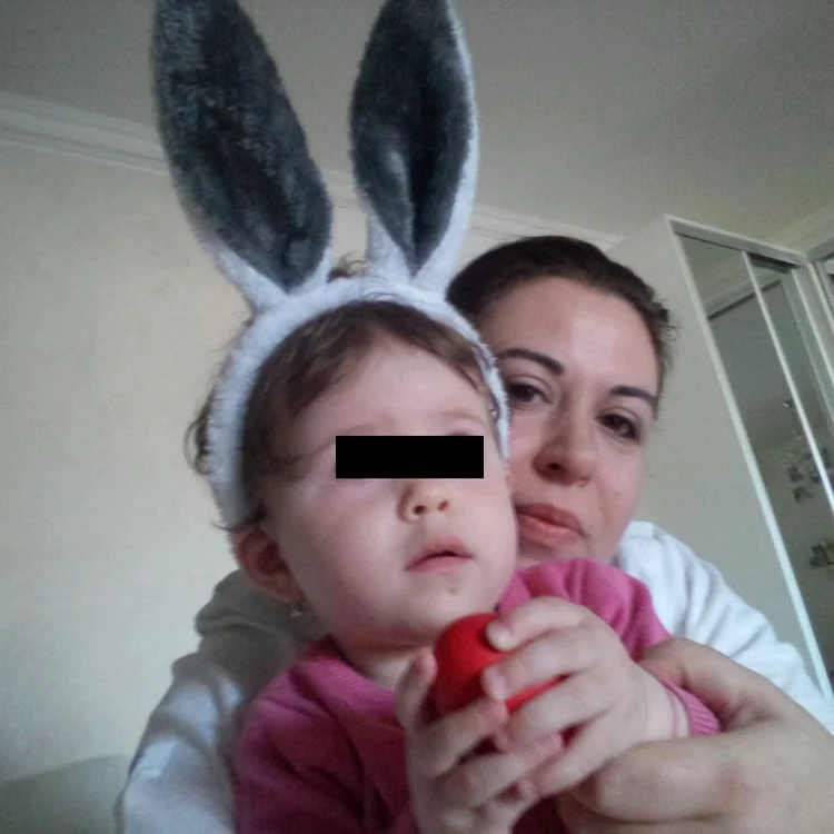 
    Oana Roman şi-a sărbătorit ziua de naştere în a doua zi de Paşte  foto: arhiva personală  