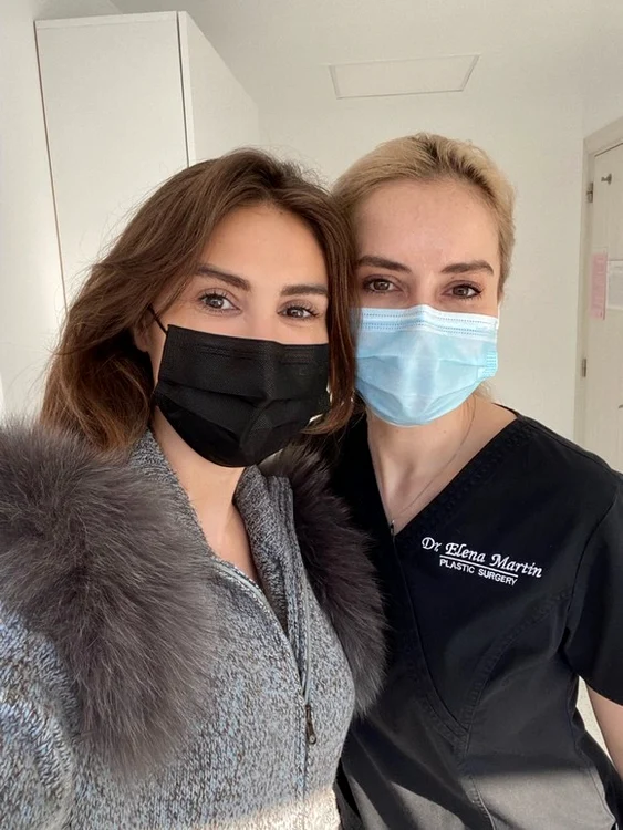 
    Roxana Blagu și medicul estetician Elena Martinfoto: arhivă personală  