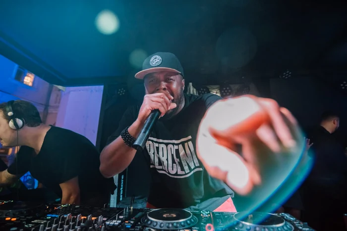 Cabral a decis să-și urmeze și pasiunea pentru muzică