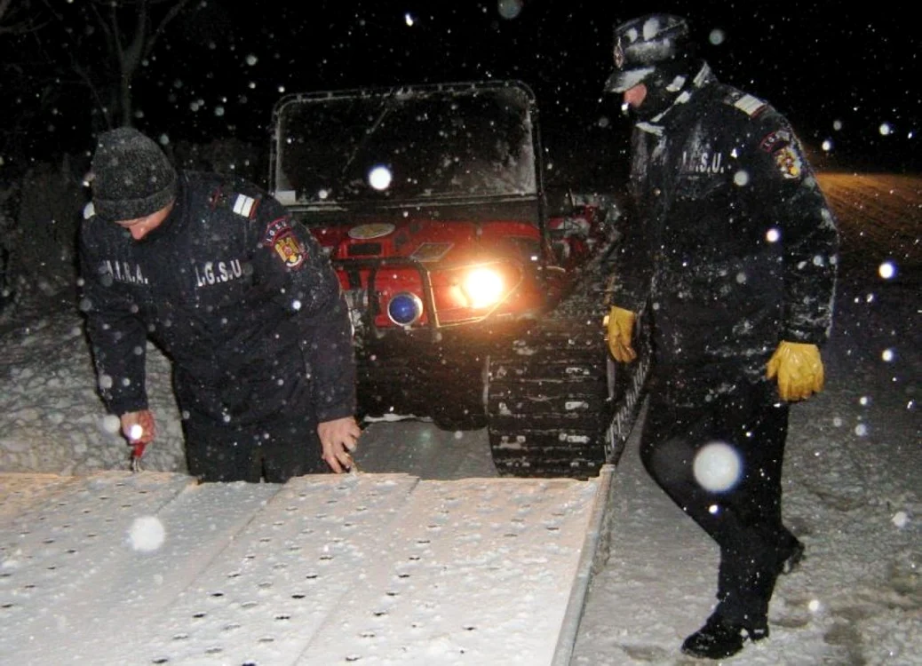 Militarii, l datorie Foto:ISU Călăraşi