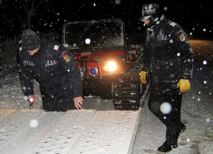 Militarii, l datorie Foto:ISU Călăraşi
