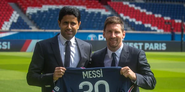 Nasser Al Khelaifi cu Messi PSG jpg