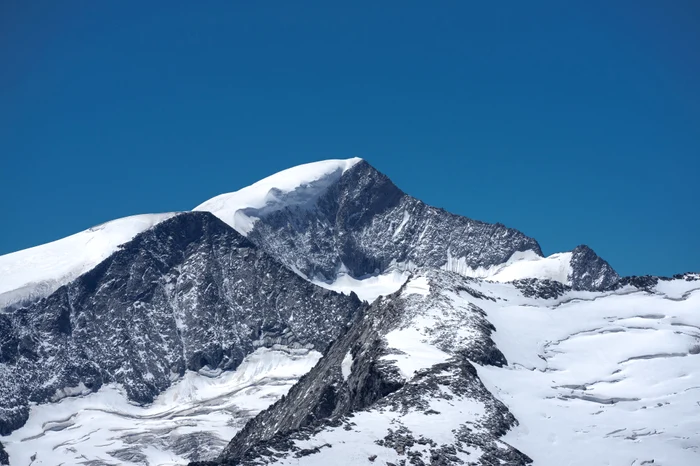Cadavrul unei persoane dispărute în 2001 ar fi fost găsit pe un gheţar din Austria FOTO Shutterstock